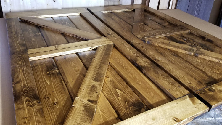 Construction process of the wooden barn doors from the TV Hide package